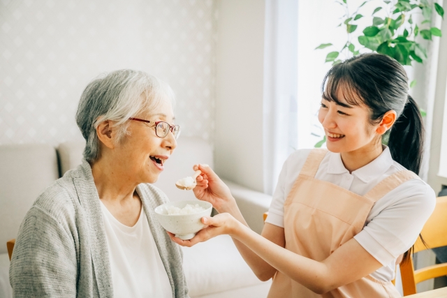【パート】<介護職>有料老人ホーム/介護職/パート/日勤のみ|静岡県沼津市 イメージ