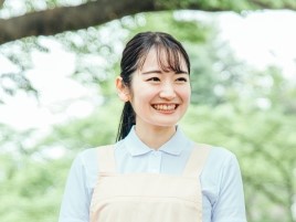先輩社員写真