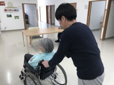 ご利用者様の介助業務