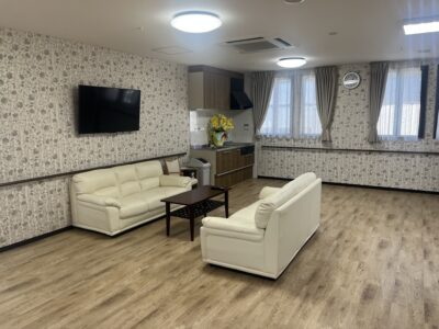 【静岡市駿河区】＜派遣＞サービス付き高齢者住宅アンジェス東新田｜介護職 イメージ