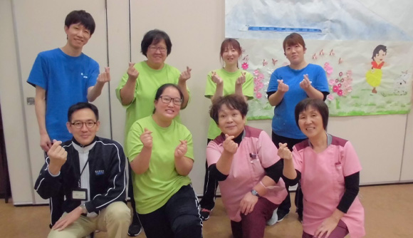 【富士市中里】＜派遣社員＞特別養護老人ホーム なかざと｜夜勤専従介護職 イメージ