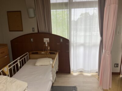 特別養護老人ホーム百々山_居室