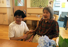 【静岡市駿河区鞠子】＜派遣＞グループホームスマイル住まいる鞠子｜介護職 イメージ