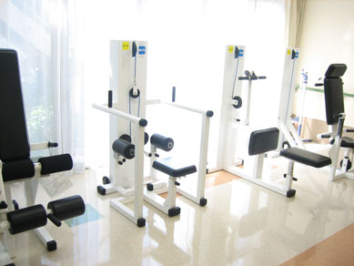 シンシア清水　トレーニングマシン