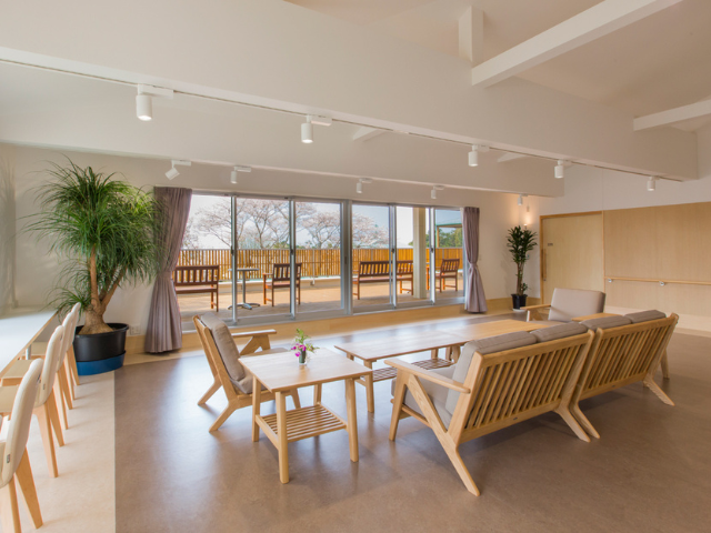 風のガーデン ラウンジ