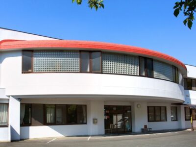 光明学園　外観