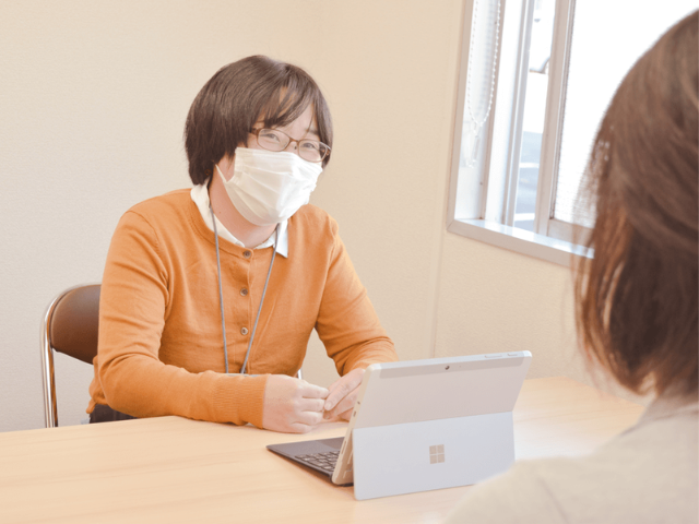 静岡手をつなぐ育成会　職場の様子