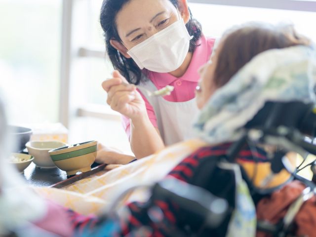 【熱海市西熱海町】＜派遣＞介護付有料老人ホーム ぽっかぽか熱海館1号館｜介護職 イメージ